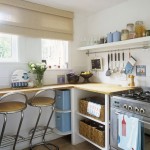 Bright Small Kitchen Remodel Ideas_12