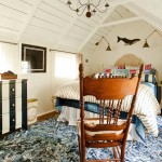 Nautical Cottage Decor Idea with Soft Blue Color_5